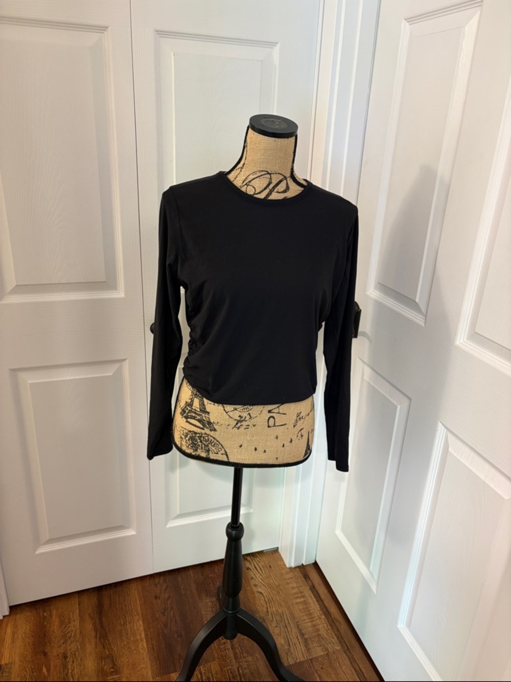 lululemon athletica Black Long-Sleeve Crew Tee